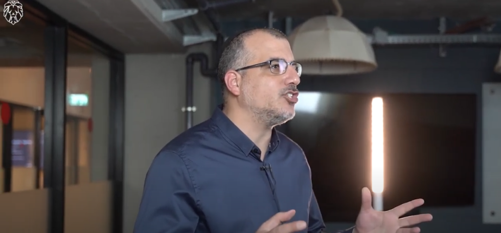 מי סופר את העסקים? סרטון 5.1