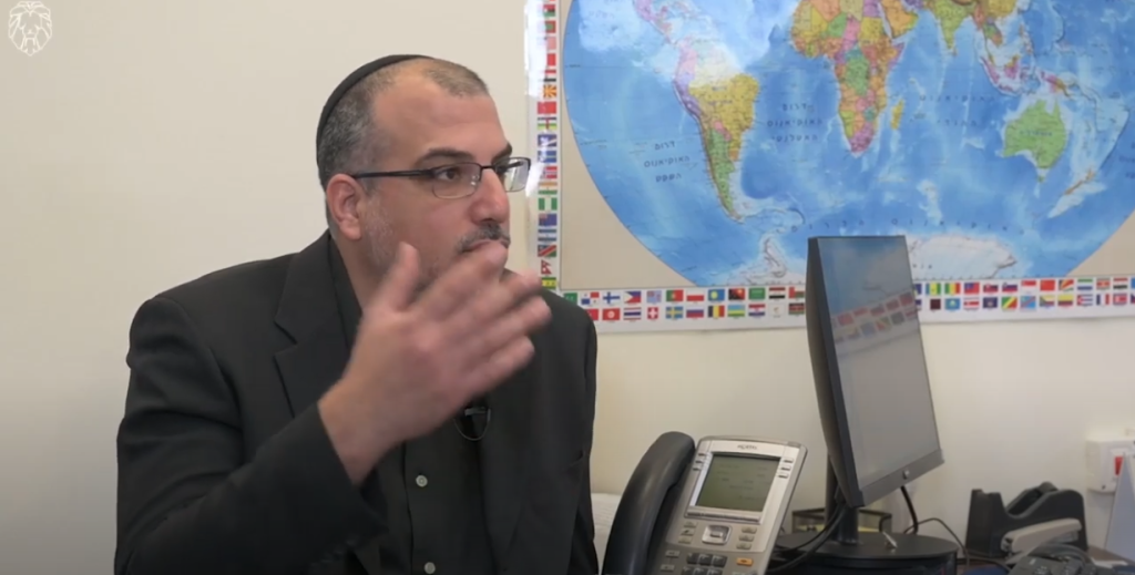 מי סופר את העסקים? סרטון 5.2