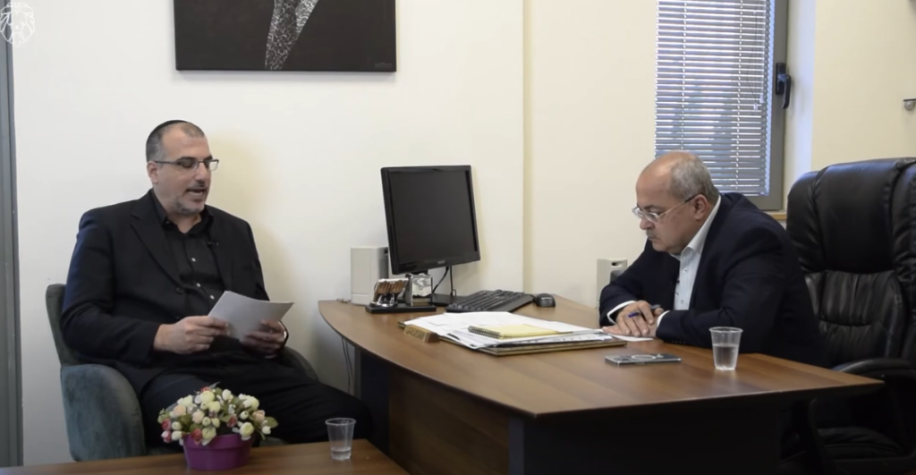 מי סופר את העסקים? סרטון 5.5